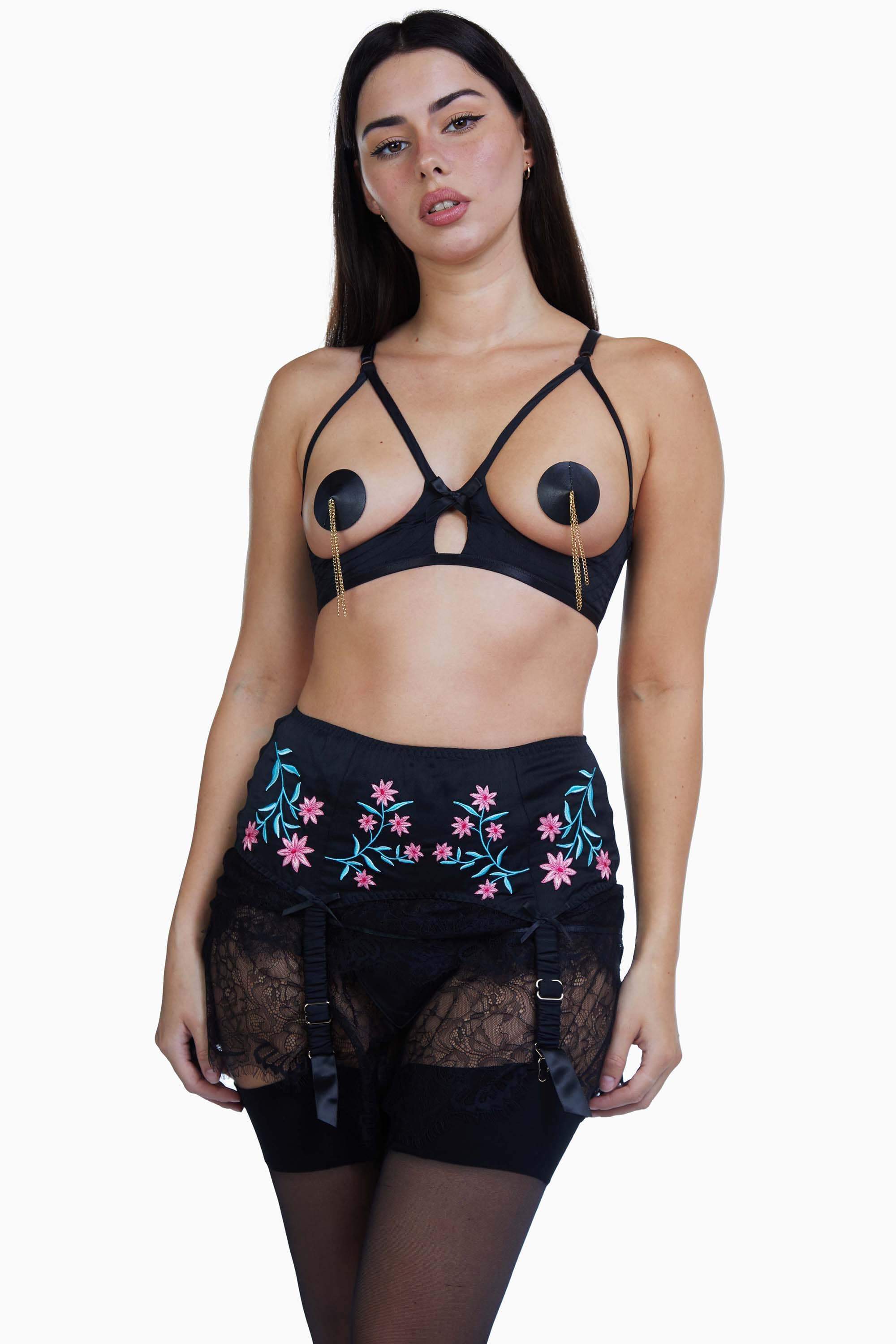 Doris Black Embroidered Retro Suspender Belt - Image 6
