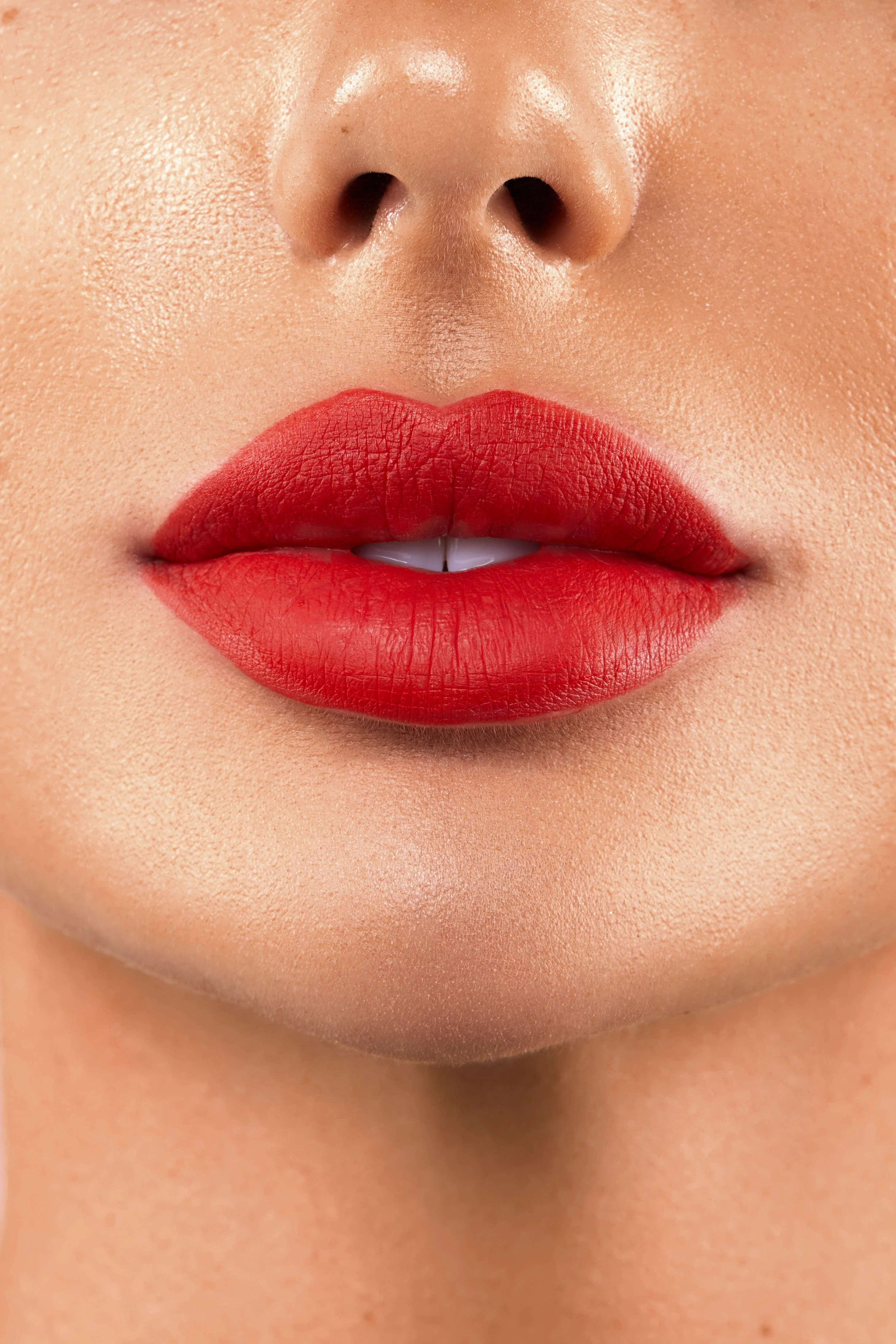 Bright Red Notorious Transfer Resistant Long Lasting Matte Liquid Lipstick - Image 2