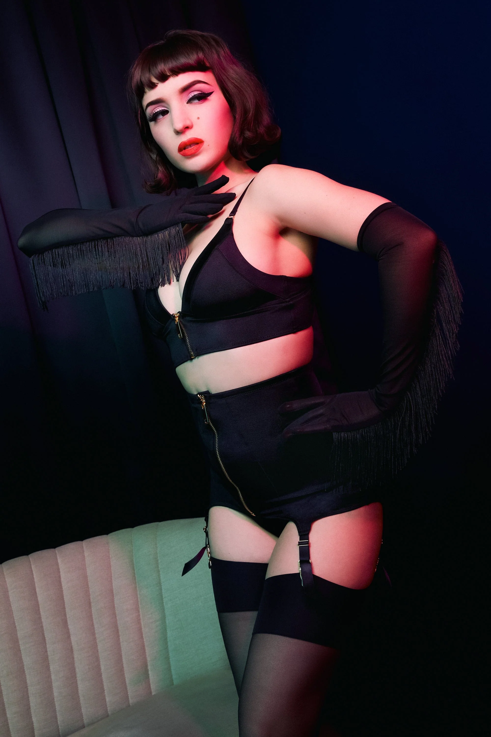 Daphne Black Microfibre Wireless Zip Bra - Image 6