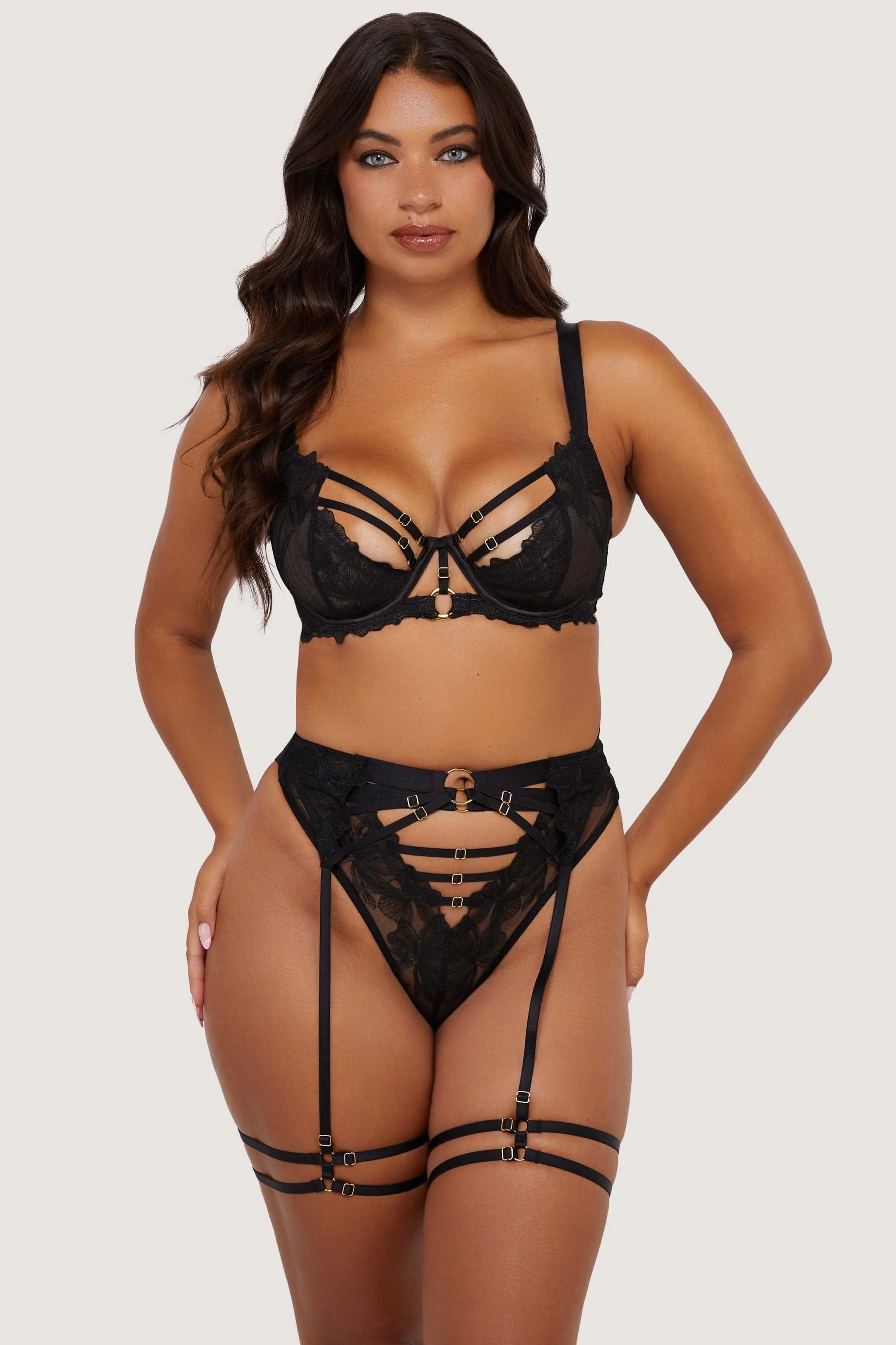 Eleanor Black Strappy Embroidery Thigh Harness - Image 3