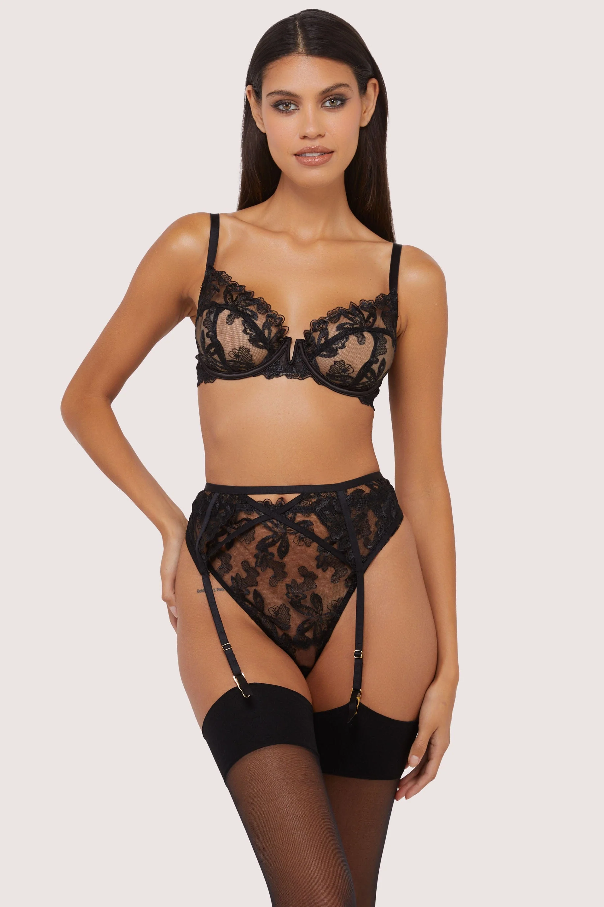 Eva Black Graphic Embroidery Suspender - Image 9