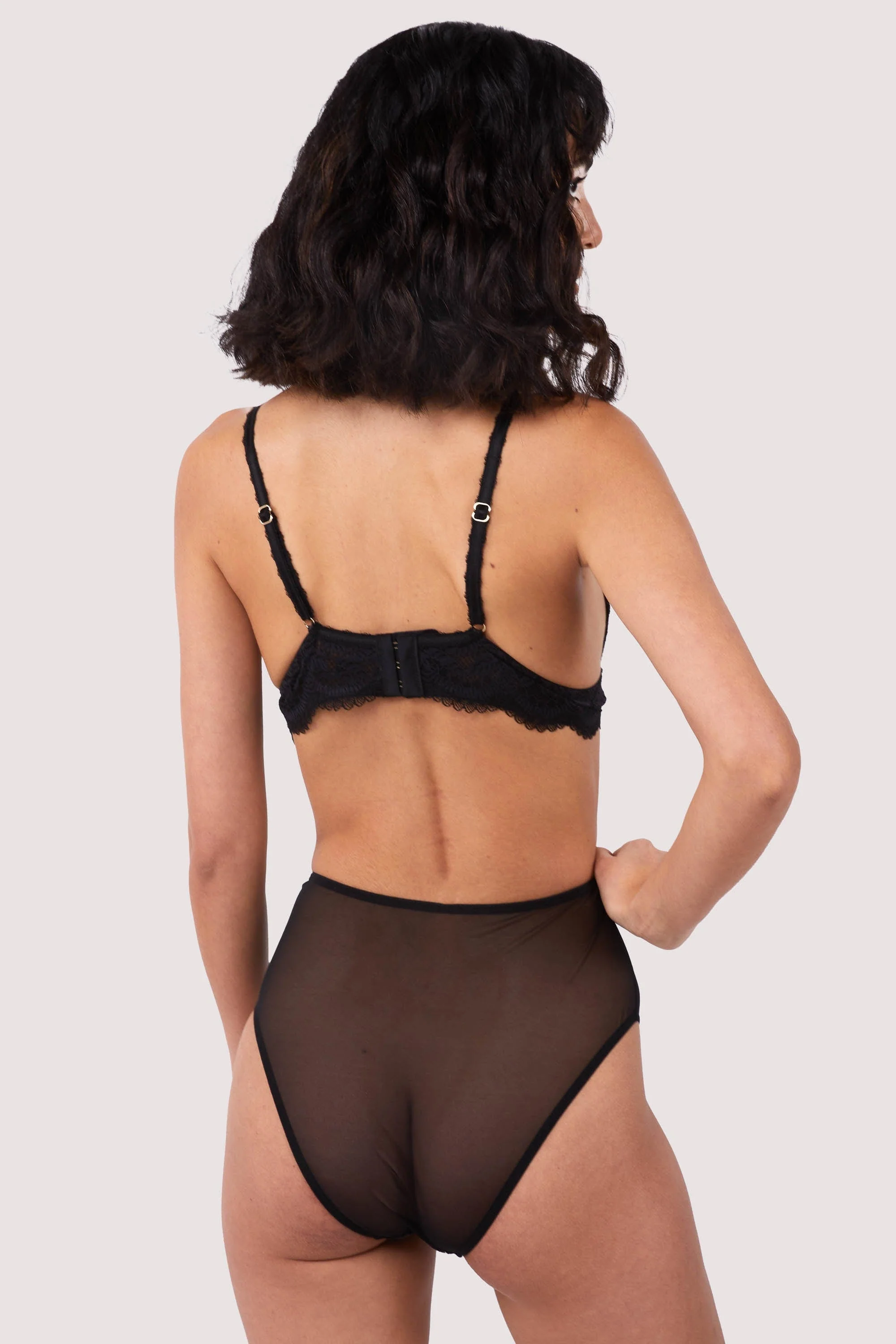 Laura Black Ultimate Comfort Wireless Bra - Image 4