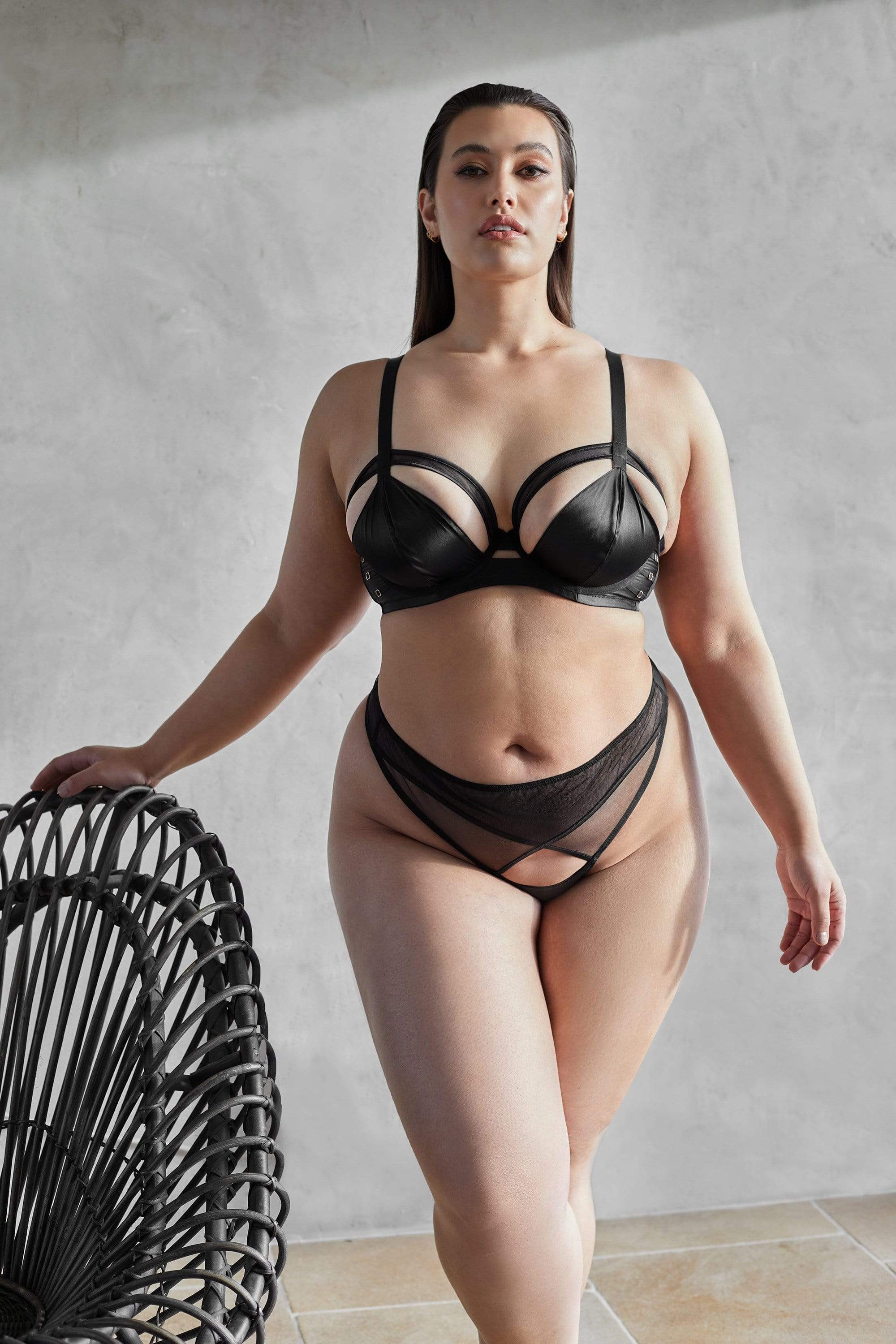 Charlie Black Cut-out Plunge Bra - Image 6