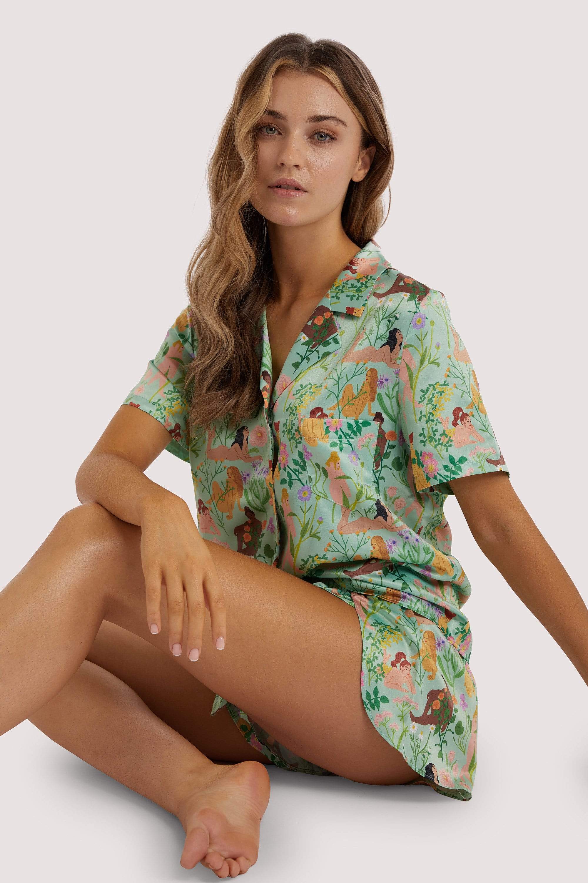 Bodil Jane Recycled Nudes & Flowers Short Sleeved Shirt - Image 4