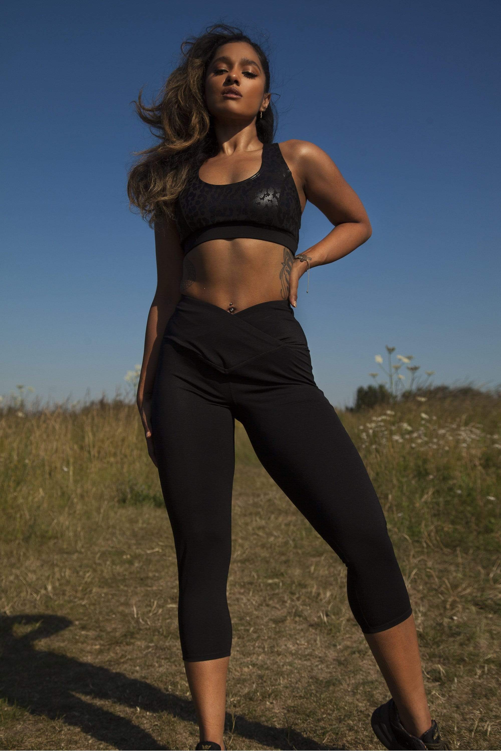 Black Cropped Leggings with Crossover Waistband - Image 2