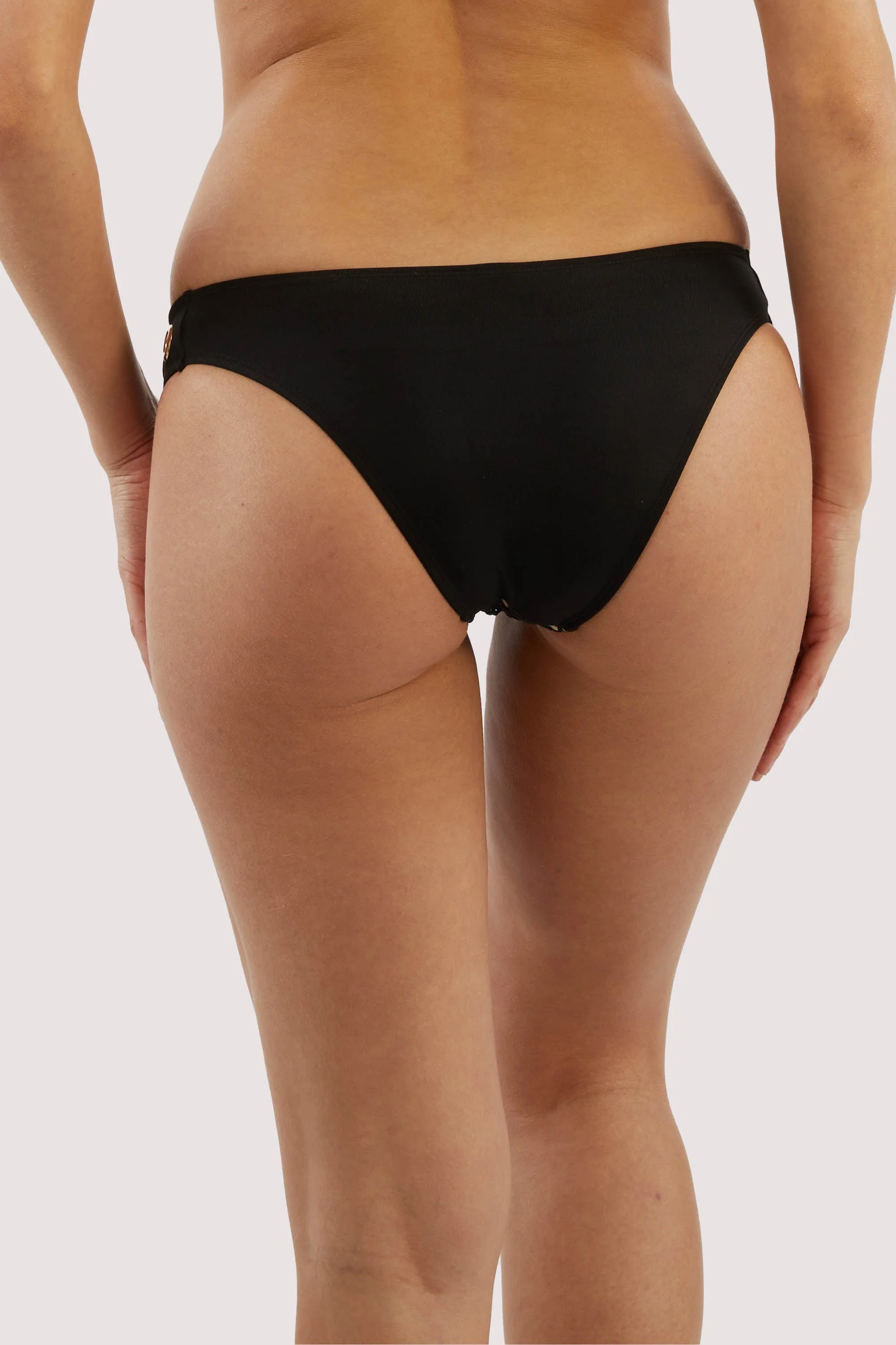 Wolf & Whistle Eyelet hipster bikini brief - Image 3